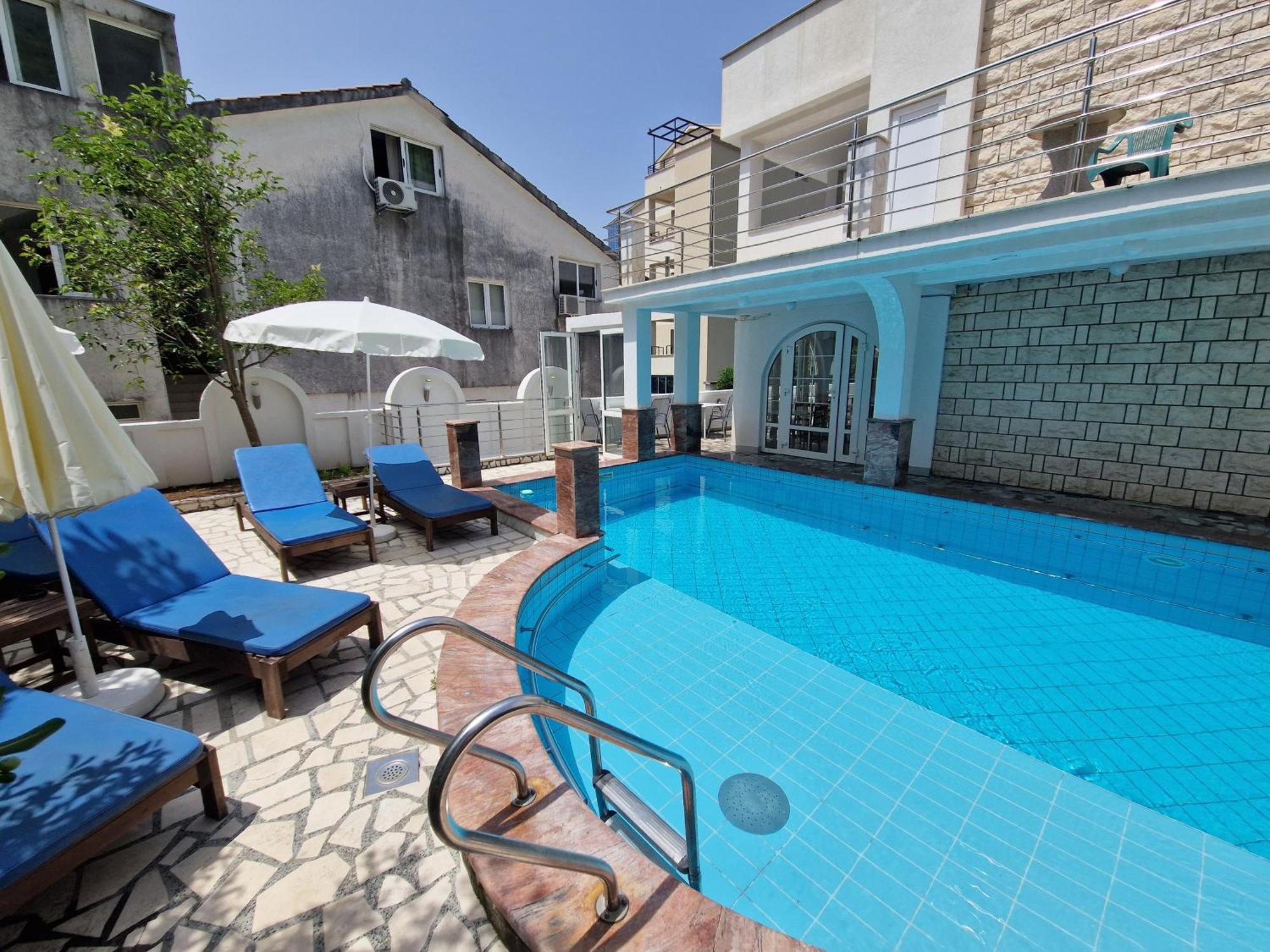 Villa Golf Будва Екстериор снимка