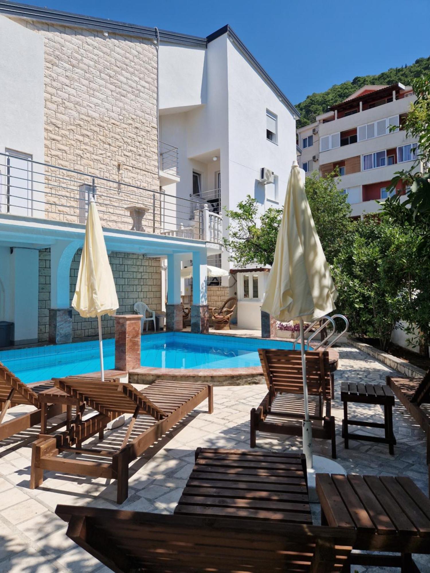 Villa Golf Будва Екстериор снимка