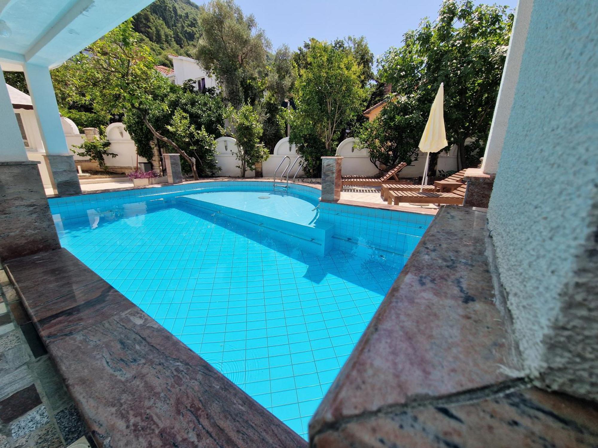 Villa Golf Будва Екстериор снимка